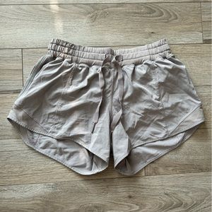 Lululemon Hotty Hot Short
